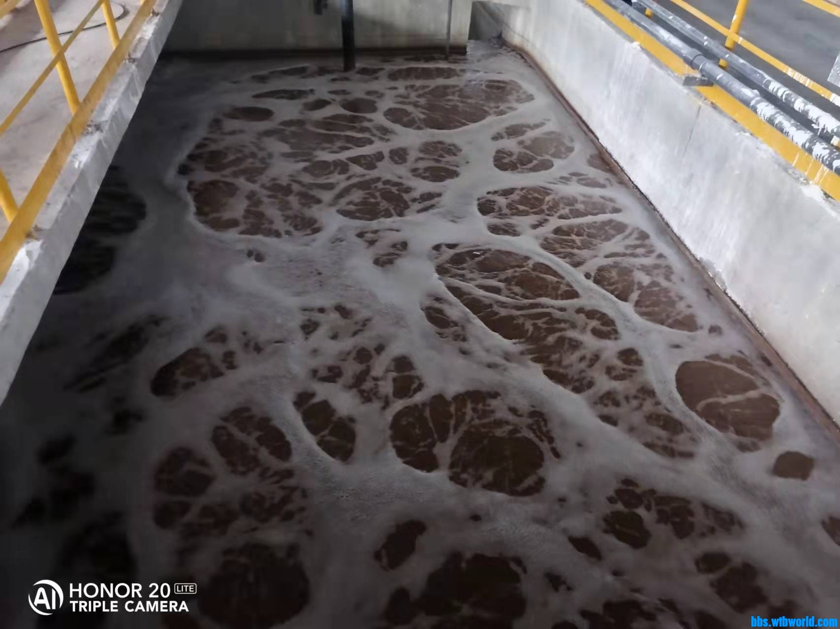 wechat_upload164414658561ffaf9924857